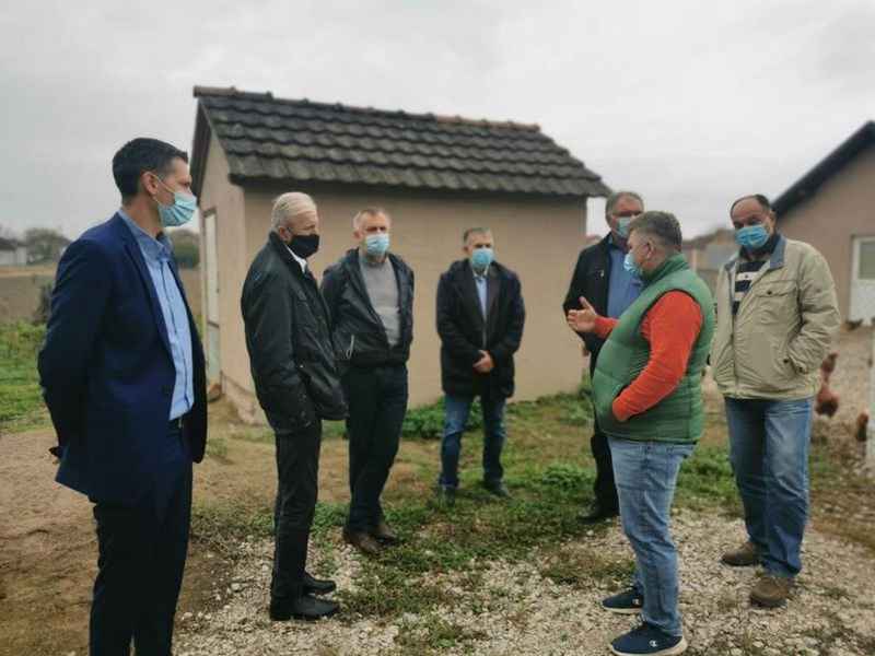 Župan Božo Galić posjetio farmu koka nesilica u Soljanima i OPG Miroslava Nekića u Vrbanji