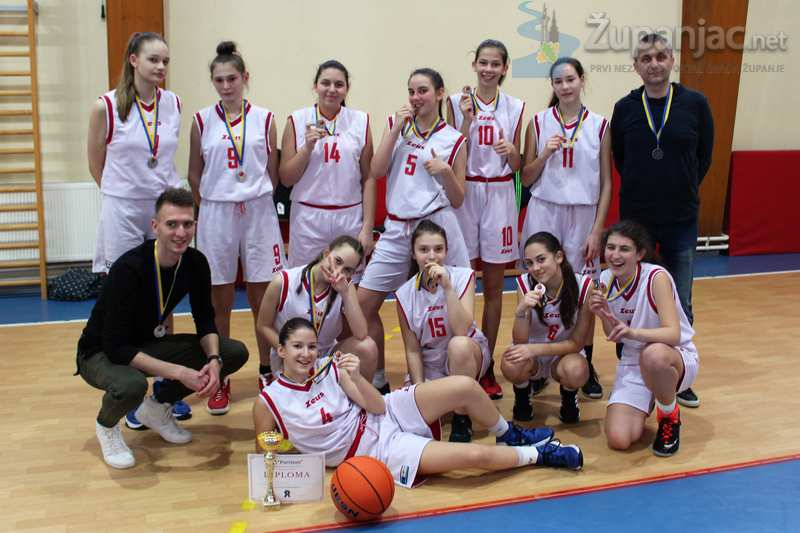 GALERIJA: Županjske košarkašice osvojile 2. mjesto na turniru u Brčkom