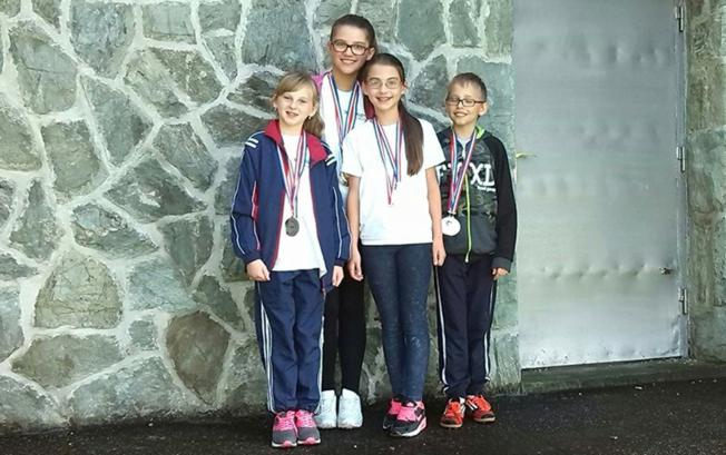 Osam medalja u Bošnjake, Una najbolja juniorka prvenstva