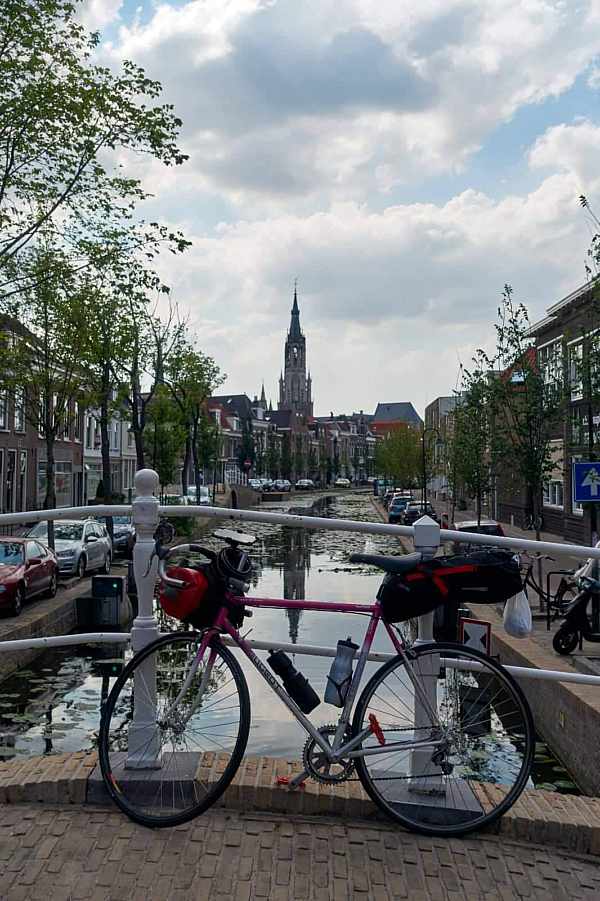 NEVEN NIKOLIĆ (24) U AVANTURI ŽIVOTA: U daleki se Amsterdam mladi Županjac  dovezao biciklom