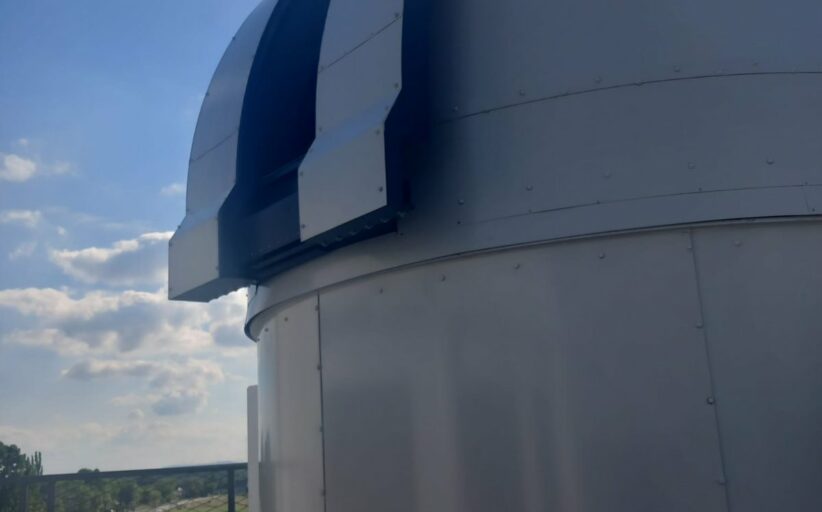 Prva zvjezdarnica u našoj županiji u Drenovcima dobila astronomsku kupolu i teleskop